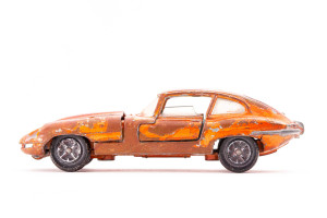 Sportwagen | Jaguar | E-Type | Orange | kleine Lackschäden | 1960 | Dinky Toys | Andrea Helbling