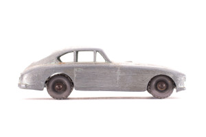 Sportwagen | Aston Martin | D85 | Grau | kleine Lackschäden | 1960 | Lesney | Gus Gasfuss