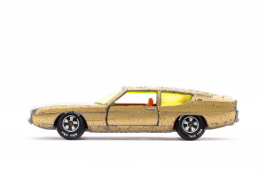 Coupé | Lamborghini | 400 GT Espada | Gold | Sitzpolster zerschlissen | 1970 | Siku | Patrick Gutenberg